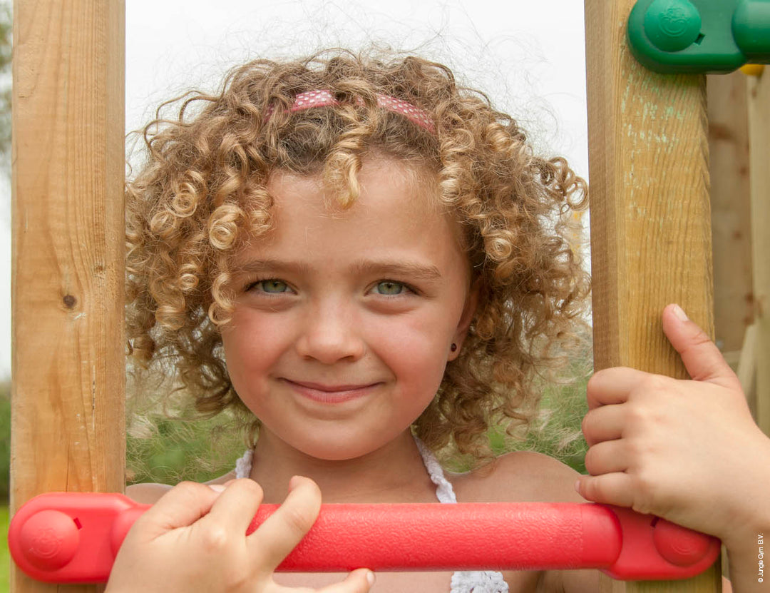Jungle Nomad | Wooden climbing frame with swing & climbing net